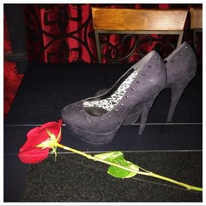 *sold* Penny loves Kenny date night heels 5.5